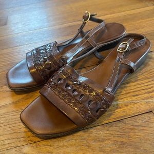 Size 8 Brown Leather Sesto Meucci Sandals